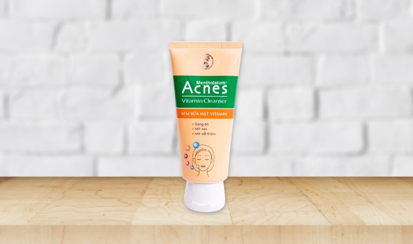 Sữa rửa mặt nghệ Acnes Vitamin Cleanser