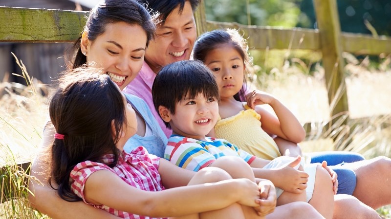 Dành thời gian cùng gia đình là cách để khắc phục lo âu ở người cai thuốc lá Dành thời gian cùng gia đình là cách để khắc phục lo âu ở người cai thuốc lá