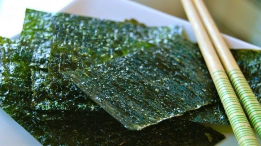 Nên lựa chọn loại rong biển có màu xanh đậm