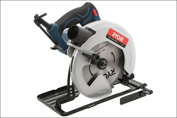 Máy cưa đĩa Ryobi W-1850 1500W được trang bị nút khóa cò giúp hạn chế mỏi tay khi cưa vật liệu, an toàn cho người dùng