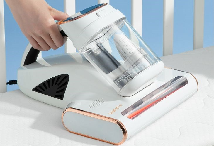 Máy hút bụi đệm giường Uwant M300 hoạt động với độ ồn chỉ khoảng 75dB, không làm ảnh hưởng đến sinh hoạt của gia đình