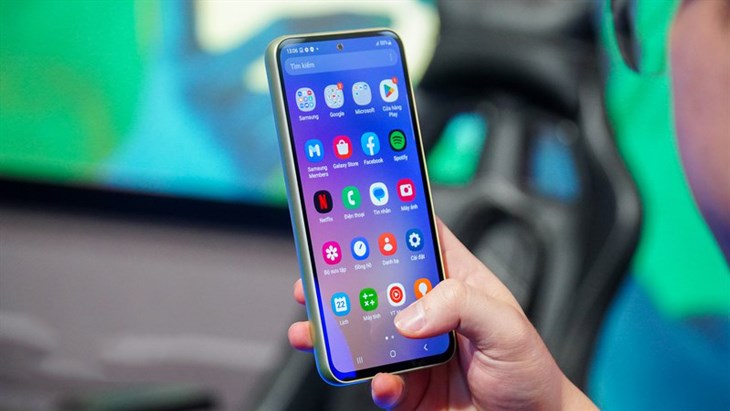 Samsung Galaxy A34 5G được trang bị viên pin 5000mAh và cổng sạc nhanh 25W, đem đến cho bạn trải nghiệm sử dụng liền mạch