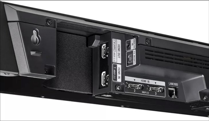 Tivi hỗ trợ kết nối với cổng HDMI eARC với UHD TU 7000 và các mẫu cao hơn