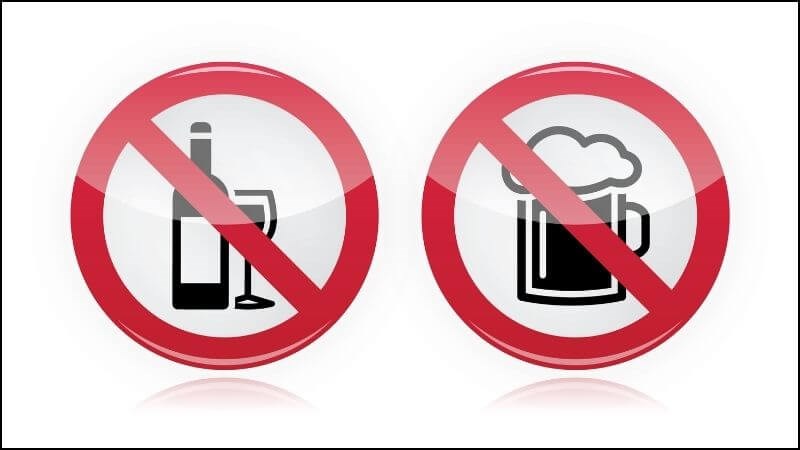Hạn chế sử dụng rượu bia, chất k&iacute;ch th&iacute;ch để tr&aacute;nh t&igrave;nh trạng mất nước