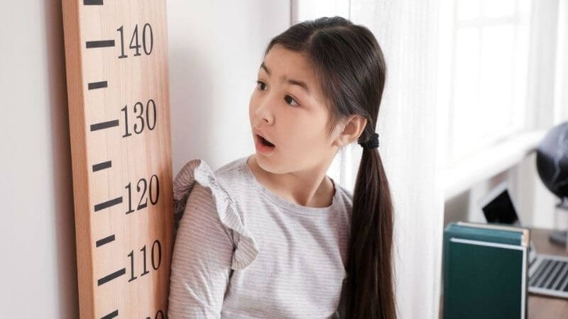 Ở giai đoạn dậy thì các bé gái hay xuất hiện rối loạn kinh nguyệt