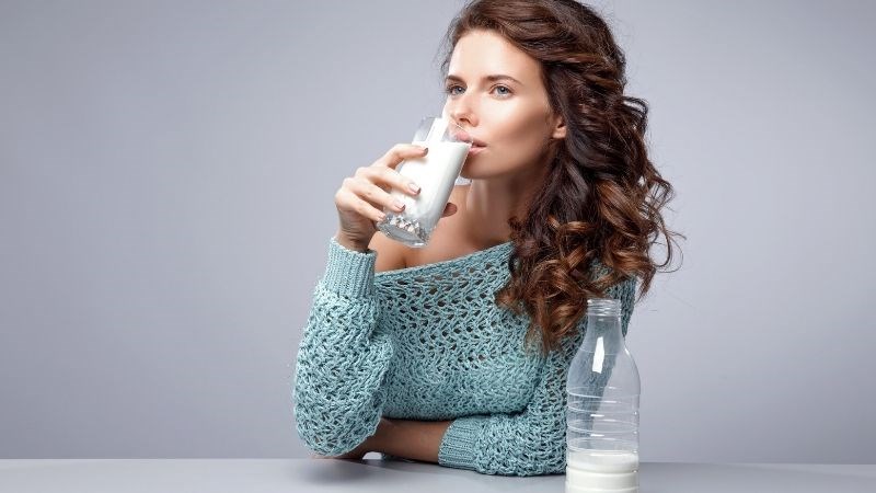 Uống sữa yến mạch giúp tăng cường trao đổi chất
