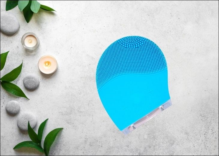 Máy rửa mặt và massage Halio Sky Blue được bảo hành lên đến 1 năm khi mua tại VN Giá