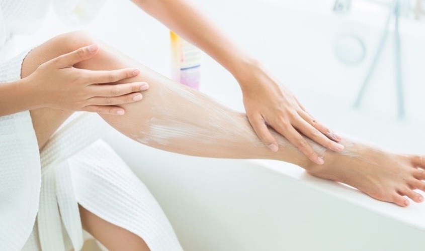 Bạn nên ưu tiên các sản phẩm có thành phần từ thiên nhiên và thân thiện với da