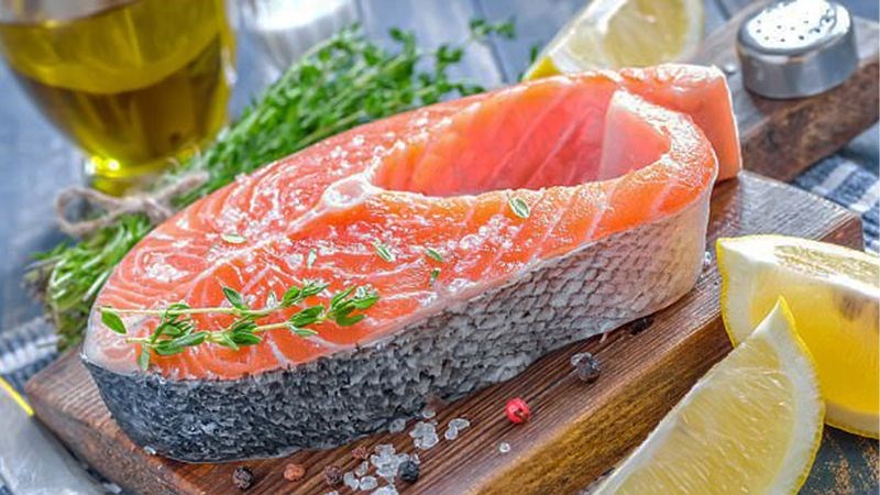 Cá là một nguồn protein tốt, chứa nhiều vitamin và khoáng chất