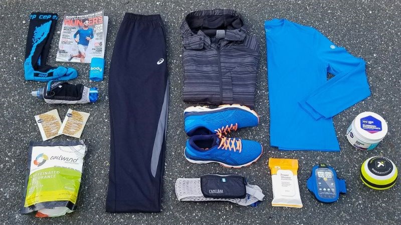 Nên lựa chọn các loại vải có khả năng thấm hút mồ hôi tốt, giữ cho bạn luôn khô ráo, thoải mái Nên lựa chọn các loại vải có khả năng thấm hút mồ hôi tốt, giữ cho bạn luôn khô ráo, thoải mái