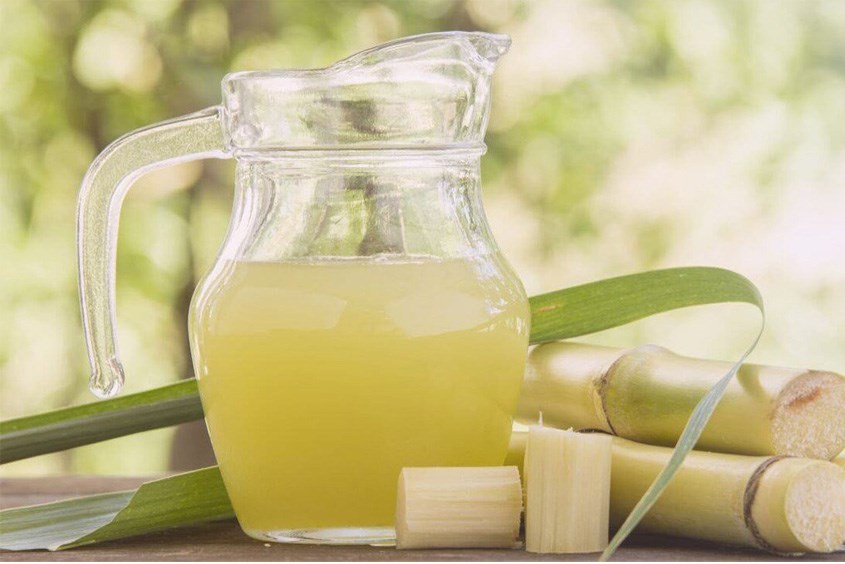 Nước mía rất giàu dưỡng chất cần thiết cho sức khỏe của mẹ bầu và thai nhi