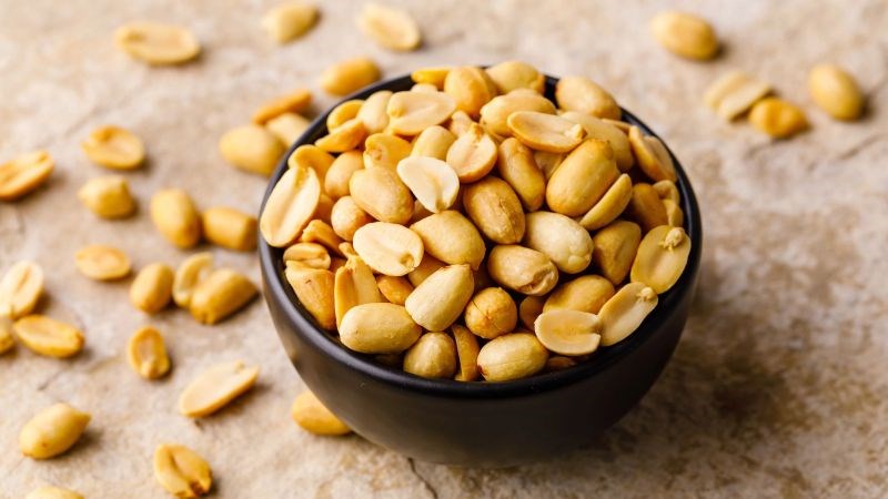 Mỗi ngày bạn nên ăn tối đa 30 gam (tương đương với 53 hạt)