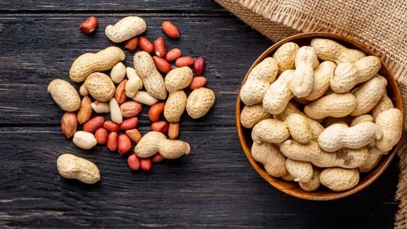 Nên chọn hạt đậu phộng to tròn, chắc mẩy
