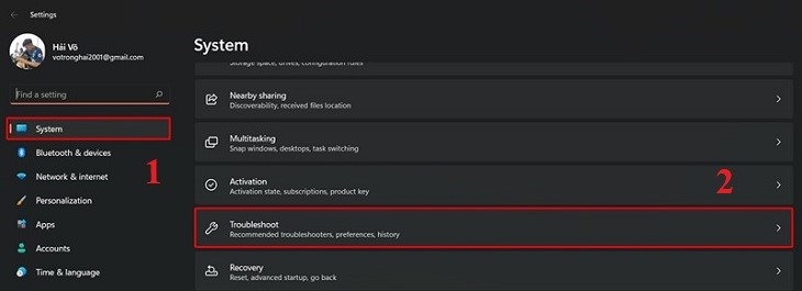 Chọn vào System sau đó Chọn Troubleshoot