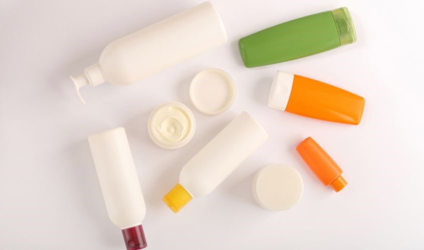 Chọn xịt khoáng chống nắng có thành phần phù hợp với làn da