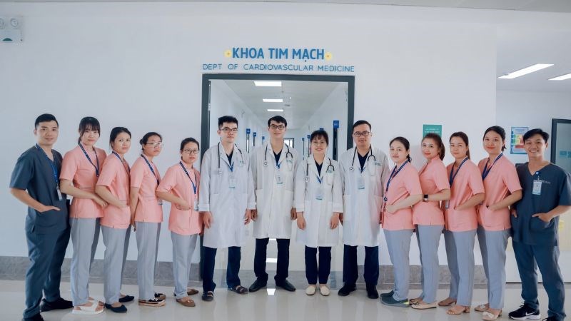 Nên đến khoa tim mạch để điều trị cao huyết áp 