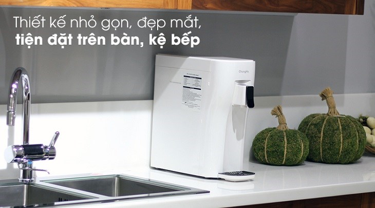 Máy lọc nước RO Chungho CHP-1290D 4 lõi sở hữu thiết kế nhỏ gọn, đẹp mắt, tô điểm cho không gian nội thất thêm sang trọng
