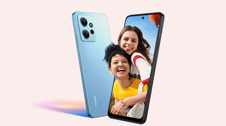 Redmi Note 12 5G sở hữu mặt lưng nhựa nhám hạn chế bám mồ hôi và vân tay hiệu quả