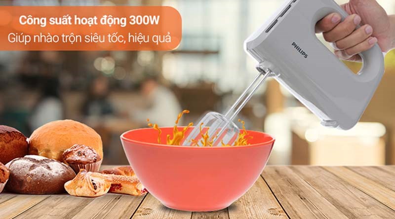 Máy đánh trứng Philips HR3705/20 có công suất hoạt động 300W cùng thiết kế hoàn toàn tự động bằng các nút bấm điện