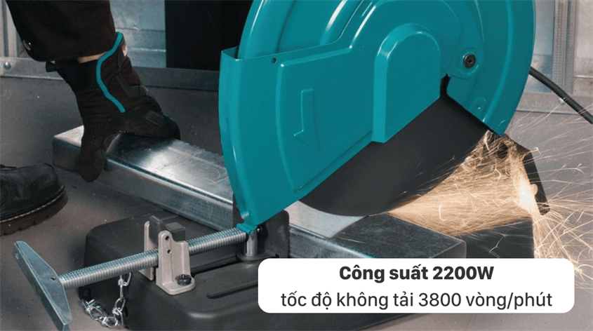 Máy cắt sắt Makita LW1401 2200W có công suất 2200W và tốc độ không tải 3800 vòng/phút là sản phẩm được ứng dụng ở mọi công trình xây dựng