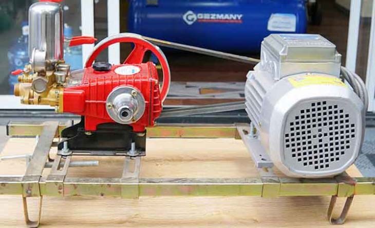 Máy rửa xe dây đai phù hợp sử dụng cho gia đình, tiệm rửa xe nhỏ, vốn ít Máy rửa xe dây đai phù hợp sử dụng cho gia đình, tiệm rửa xe nhỏ, vốn ít