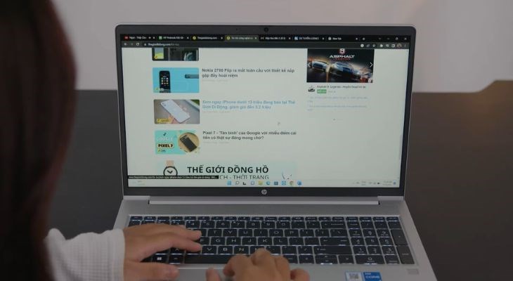 HP Probook có thể đáp ứng được một buổi học và làm việc dài