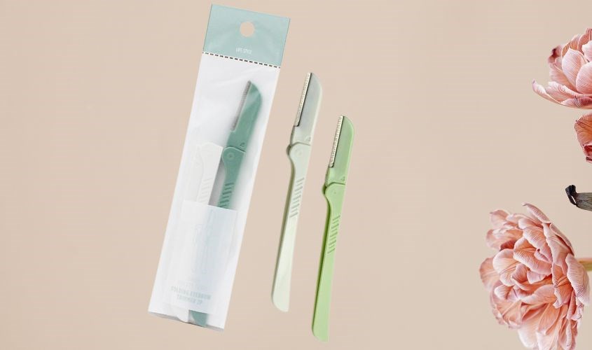 Dao cạo lông mày The Face Shop Folding Eyebrow Trimmer