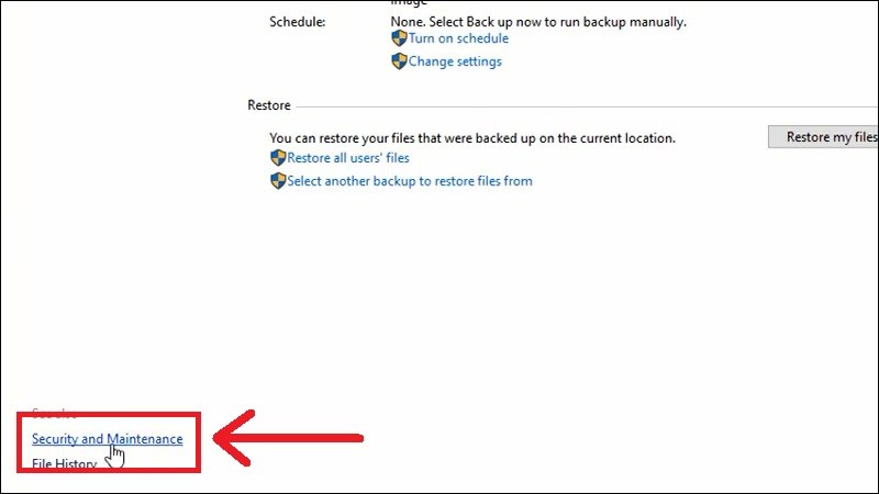 Bạn chọn mục Security and Maintenance. Bạn chọn mục Security and Maintenance.