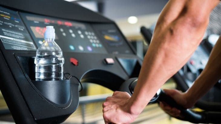 Nếu bạn tự ý điều chỉnh máy chạy bộ khi chưa thành thạo các nút điều khiển sẽ khiến máy không hoạt động như mong muốn