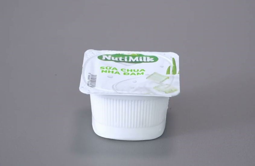 Lốc 4 hộp sữa chua trái cây Nutimilk vị nha đam 100g (từ 1 tuổi)