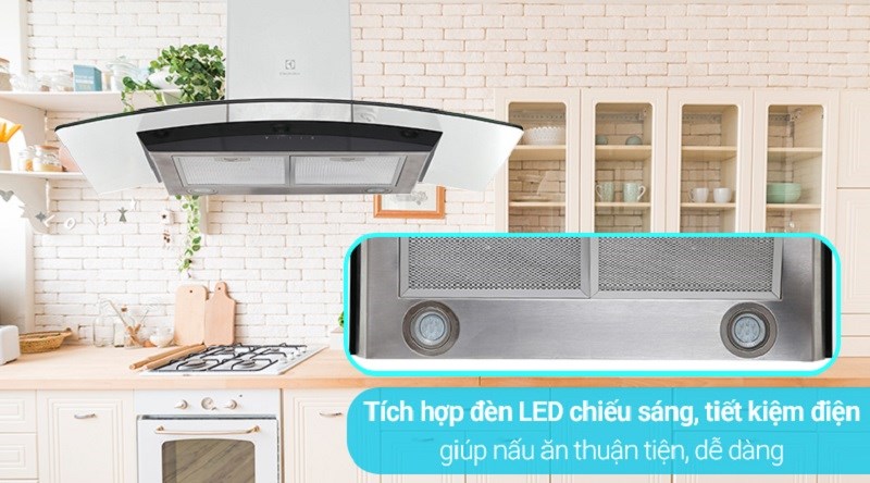 Máy hút mùi kính cong Electrolux EFC936GAR được tích hợp đèn LED giúp chiếu sáng hiệu quả và góp phần tiết kiệm điện