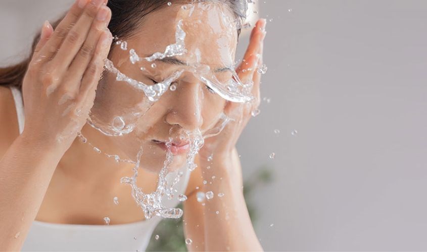Làm sạch da mặt Làm sạch da mặt