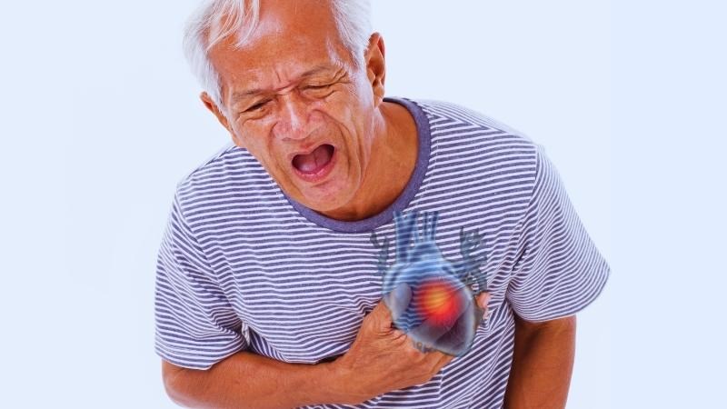 Nam giới lớn tuổi là đối tượng nguy cơ cao mắc nhồi máu cơ tim cấp