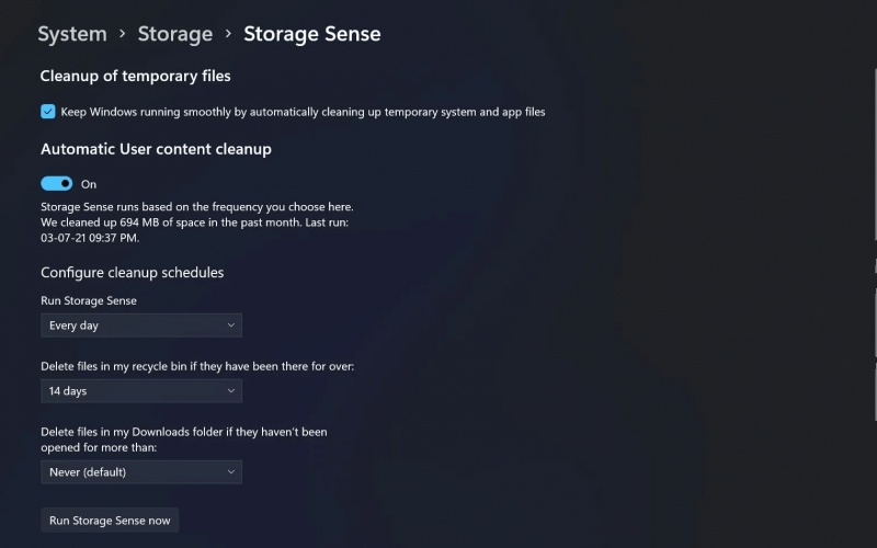 Bạn hãy bấm vào Run Storage Sense Now ở dưới cùng của Storage Sense để chạy chế độ này nhé