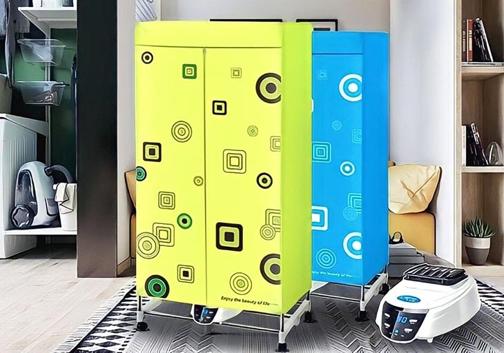 Vệ sinh tủ sấy quần áo khoảng 2 - 3 tháng/lần