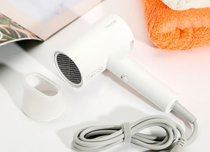 Máy sấy tóc Showsee thuộc thương hiệu chất lượng của Trung Quốc