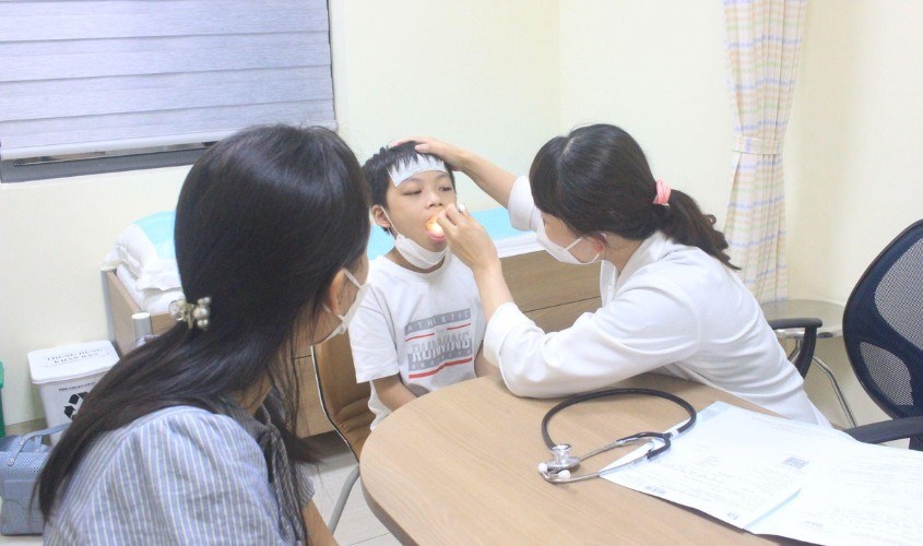 Bác sĩ Nguyễn Thị Thanh Vân là một bác sĩ nhi ở Tây Ninh được nhiều phụ huynh biết đến