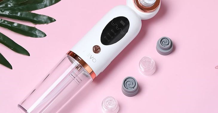 Người dùng nên làm sạch máy hút mụn sau khi sử dụng để đảm bảo an toàn cho làn da