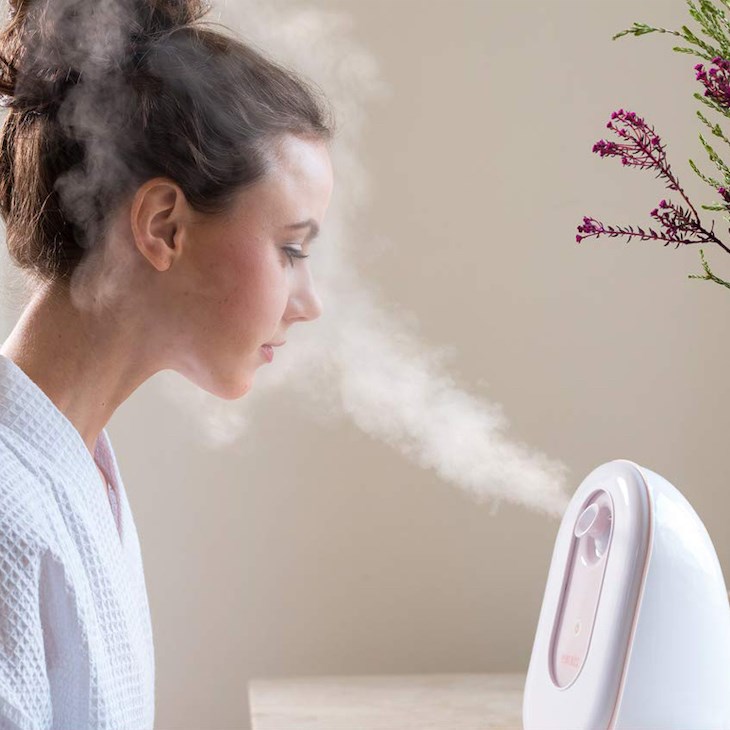 Máy xông hơi mặt ion Homedics FCS-100-EU giúp da mặt thông thoáng, tăng cường hiệu quả nặn mụn