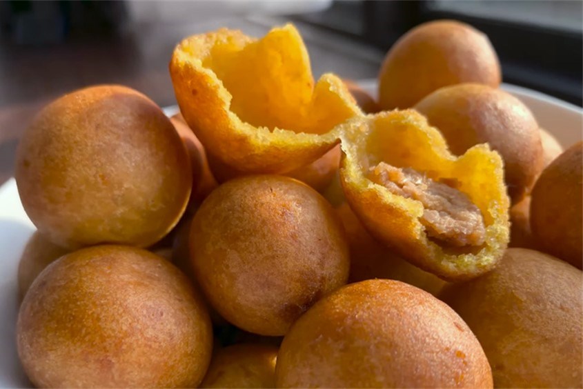 Mẹ có thể làm bánh khoai lang đậu phộng để đa dạng các món ăn dặm từ đậu phộng