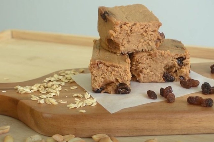 Công thức làm bánh đậu phộng để bổ sung vào thực đơn các món ăn dặm từ đậu phộng cho bé