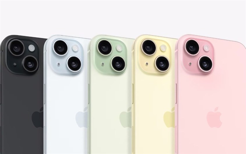 iPhone 15 sở hữu thiết kế 2 camera đặt xéo quen thuộc với kích thước nhỏ gọn