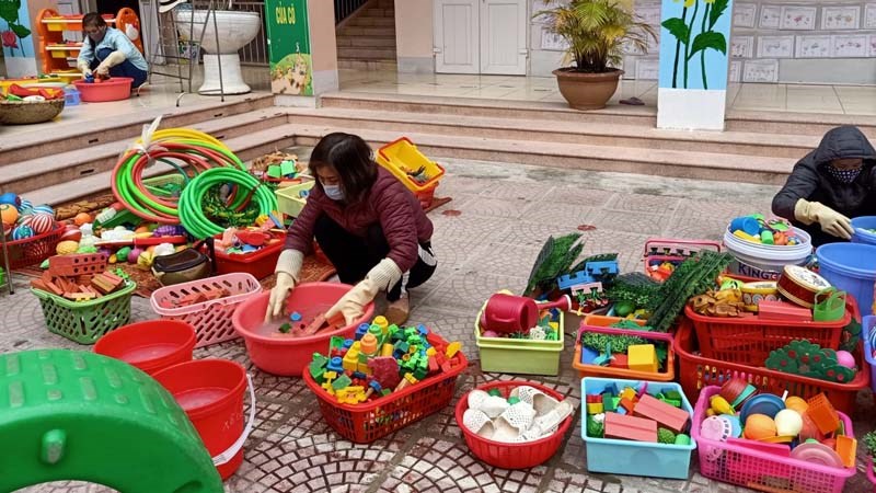 Thường xuyên rửa đồ chơi của trẻ để phòng bệnh kiết lỵ. Thường xuyên rửa đồ chơi của trẻ để phòng bệnh kiết lỵ.