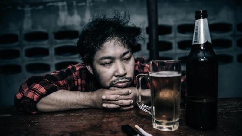 Ngộ độc rượu, bia là gì? Nguyên nhân gây ngộ độc rượu, bia