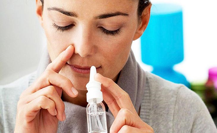 Bạn nên vệ sinh, xịt mũi bằng nước muối sinh lý: Bạn nên vệ sinh, xịt mũi bằng nước muối sinh lý: