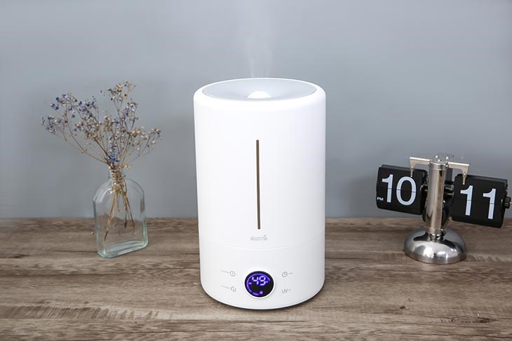 Tăng độ ẩm cho phòng điều hòa bằng cách sử dụng máy tạo ẩm Deerma DEM-F628S Tăng độ ẩm cho phòng điều hòa bằng cách sử dụng máy tạo ẩm Deerma DEM-F628S