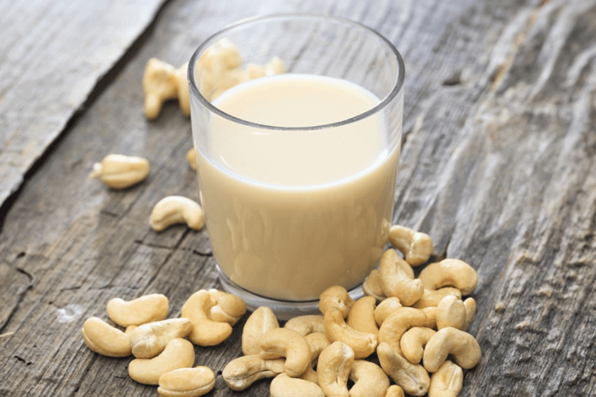 Cách làm sữa gạo lứt với hạt điều làm bé thích mê