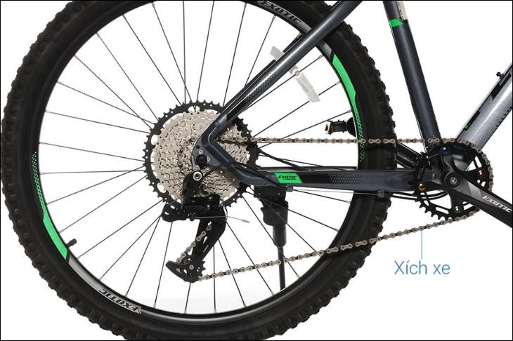Xe đạp địa hình MTB Exotic 2612 STR 27.5 inch sở hữu bộ truyền động mạnh mẽ cho khả năng vận hành êm ái và sang số mượt mà