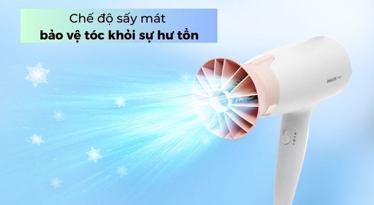 Chế độ sấy mát của máy sấy tóc thổi ra luồng không khí mát làm tóc khô nhanh mà vẫn giữ được độ ẩm
