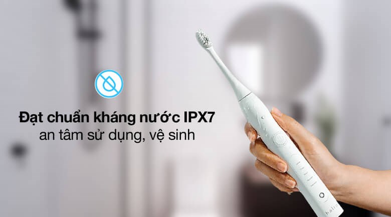 Bàn chải điện Halio Sonic Whitening Pro White đạt chuẩn kháng nước IPX7, giúp bạn thoải mái, an tâm khi sử dụng và vệ sinh Bàn chải điện Halio Sonic Whitening Pro White đạt chuẩn kháng nước IPX7, giúp bạn thoải mái, an tâm khi sử dụng và vệ sinh